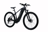 Углеродный каркас с горным велосипедом обеспечивает гидравлические дисковые тормоза
